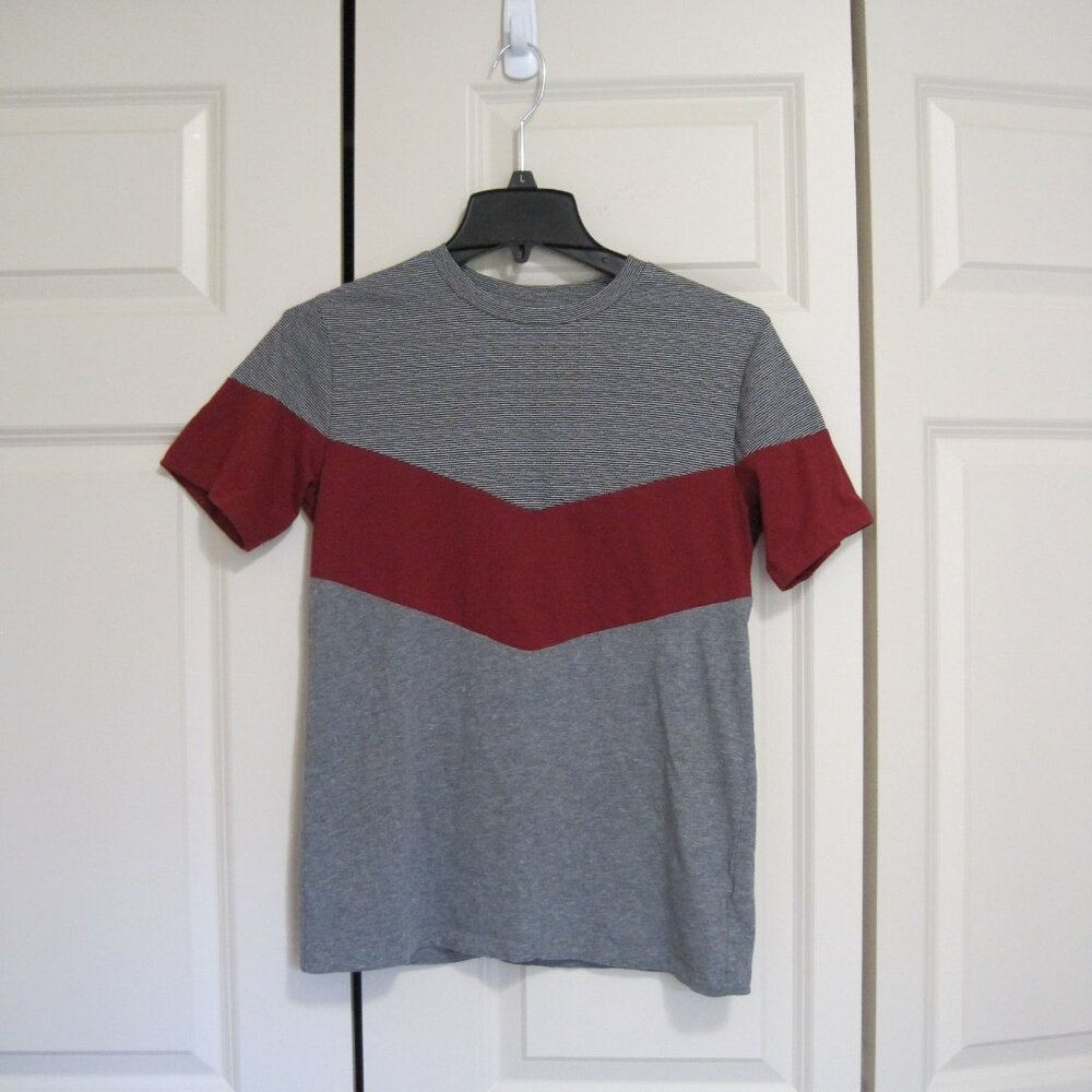 Falls Creek short sleeve tee sz XL boys